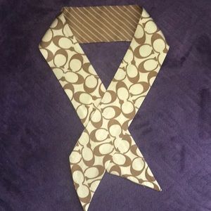 Coach signature bandeau/ skinny scarf